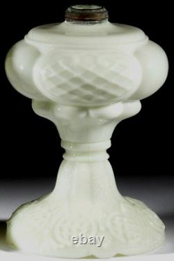 Antique Massive Opaque White Glass PRINCE EDWARD Oil Kerosene Lamp THURO 1, 279G