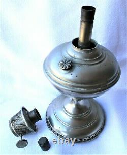 Antique Metal The Mantle Lamp Company Aladdin 1915-1916 Model 6 Oil Kerosene