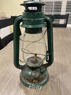 Antique Oil Lamp -green Made In China