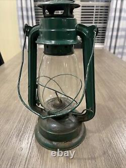 Antique Oil Lamp -green Made In China