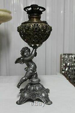 Antique Ornate Victorian Cherub Banquet Oil Lamp Kerosene Figural Font Gwtw