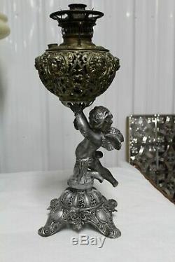 Antique Ornate Victorian Cherub Banquet Oil Lamp Kerosene Figural Font Gwtw