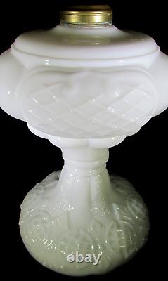 Antique PRINCE EDWARD Opaque White Glass Oil Kerosene Massive Sewing Lamp THURO