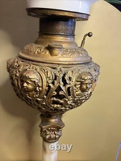 Antique Parlor Banquet Oil Lamp With Cherubs Beautiful Victorian History