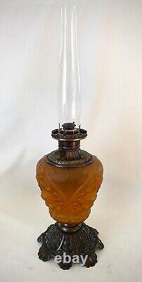 Antique Pittsburgh GWTW Oil Parlor Gone with the Wind Cherub Face Amber Oil Lamp