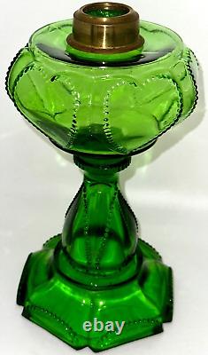 Antique QUEEN HEART Kerosene Oil Stand Lamp Emerald Green Glass THURO 1 p. 251-h