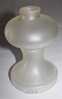 Antique Reproduction Oil Lamp Ensemble 4-1/2 Diameter Base X 17-3/4 Tall