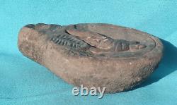 Antique Roman Oillamp Pompei With Man With Shield On Top Archeological Find