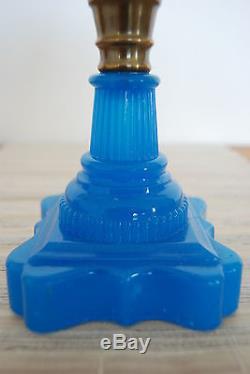 Antique Sandwich Atterbury Blue Glass Oil Kerosene 19c Pattern Eapg Parlor Lamp