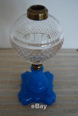 Antique Sandwich Atterbury Blue Glass Oil Kerosene 19c Pattern Eapg Parlor Lamp