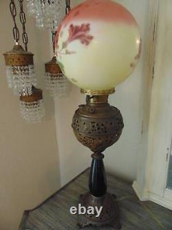 Antique VICTORIAN BANQUET PARLOR OIL LAMP converted electric 32.5 tall