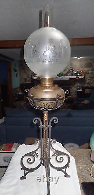 Antique Victorian 34 Flowers GWTW parlor banquet oil lamp with metal stand