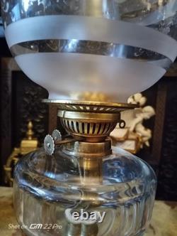Antique Victorian Brass Oil Lamp / Glass Reservoir / glass etched globe
