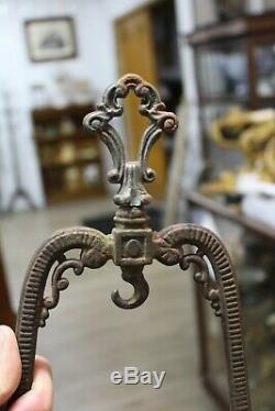 Antique Victorian Cast Iron Hanging Oil Lamp Bracket Oil Lamp Font And Shade