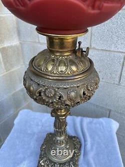 Antique Victorian Parlor Banquet Oil Lamp