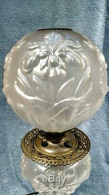 Antique Victorian Regal Iris satin glass GWTW gone with wind banquet oil lamp