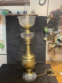 Antique oil lamp, electrified. Refurbished. Parlor lamp