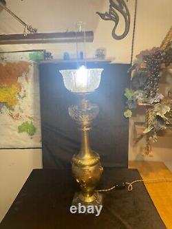 Antique oil lamp, electrified. Refurbished. Parlor lamp