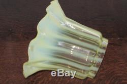 Arts & crafts Art Nouveau Vaseline glass tulip shape large oil lamp shade
