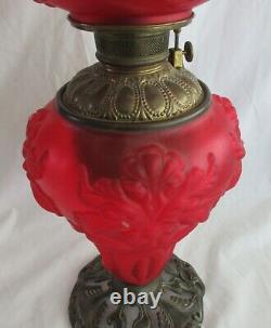 BEAUTIFUL ANTIQUE Red Satin ART GLASS Gone With The Wind Parlor Lamp