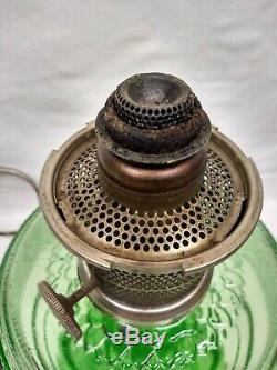 Beautiful Antique 1933 Colonial Green Aladdin Model -B Oil Lamp Nu-Type