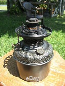 Bradley And Hubbard Banquet Oil Lamp
