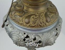 Bradley & Hubbard Ornate Cast Metal Parlor Banquet Oil Lamp Converted Electric