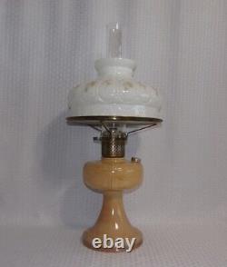 Coleman #160 KERO-LITE Mantle Kerosene Oil Lamp with Coleman Shade