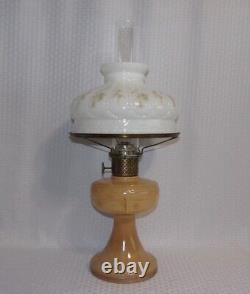 Coleman #160 KERO-LITE Mantle Kerosene Oil Lamp with Coleman Shade