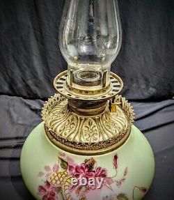 Fabulous Victorian Purple Violets antique Gone Wind GWTW parlor oil lamp