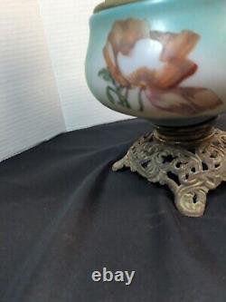 GREAT ANTIQUE 1890'S FLORAL DESIGN OIL TABLE PARLOR LAMP With BRASS ROYAL FONT