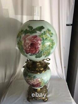 Gorgeous GONE WITH THE WIND Oil Lamp ROSE & DAISIES Milk Glass GWTW pink G2-1