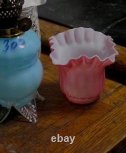 ITEM#70 Pairpoint Delft Blue Victorian Antique Miniature Oil Lamp Shade MINT