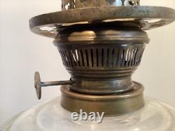 Kerosene oil lamp 19th century, antique in very good condition