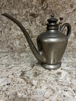 Manning Bowman & Co. Rare Oil Lamp Filler Early 1900's