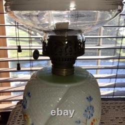 Nice Antique Hand Painted 16 1/2 White Lattice GWTW Oil Lamp With Shade & Wick