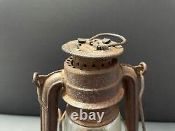 Old Feuerhand Superbaby No 175 Iron Kerosene Oil Lamp Lantern With Globe Germany