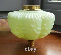 Original Victorian Vaseline Glass oil lamp font 23mm undermount 39mm screw colla
