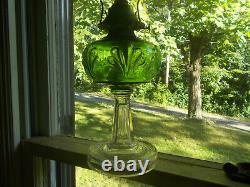 RARE EMERALD GREEN RIVERSIDE FERN OIL LAMP 1890s ORIGINAL WITH CLEAR FANCY BASE