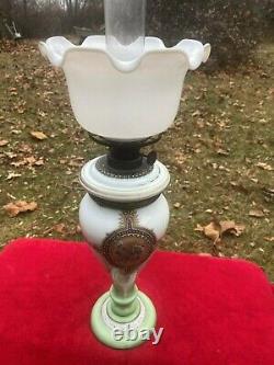 RARE! French Antique Oil Kerosene Victorian Lamp white Green gold Lamp Opaline