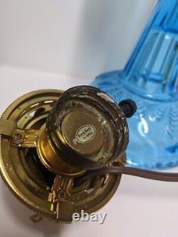 READ Antique Oil Kerosene Lamp Blue Turkey foot US Glass