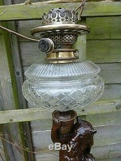 Rare Victorian Bear & Cubs Sculpture Oil Lamp