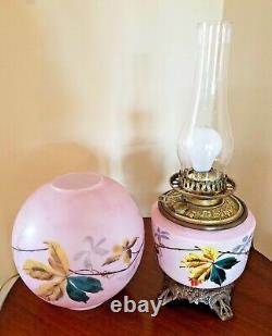 STUNNING ANTIQUE GONE with THE WIND FLORAL PARLOR HP OIL LAMP ELECTRIFIED