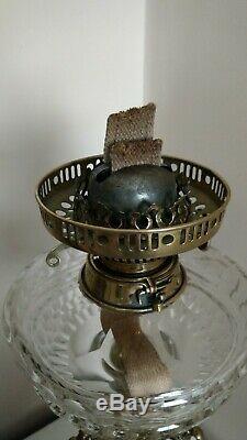 STUNNING VICTORIAN EVERED & Co OIL LAMP (PATENT SAFETY LOCK COLLAR)