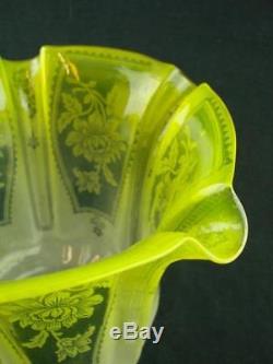 Superb 19th C Yellow Etched Glass Tulip Shape Duplex Oil Lamp Shade 4 Fitter