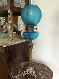 Superb original antique Victorian oil lamp with lovely shade and hand cut font