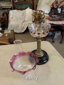 VINTAGE Antique Oil TABLE LAMP GWTW BANQUET Parlor GLASS With SHADE Flash Slough