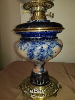 Victorian Royal Doulton Oil Lamp