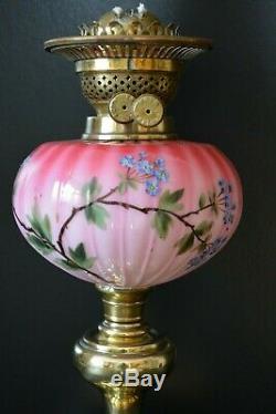 Victorian twin burner oil lamp. Pink floral font no damage reduced in price