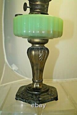 Vintage 1935 36 Green Moonstone Aladdin MAJESTIC Oil Kerosene Lamp